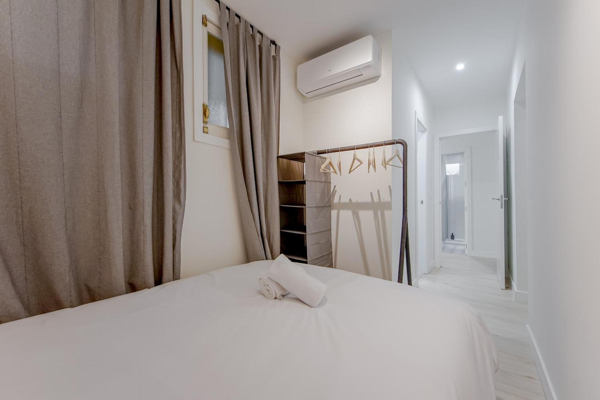 Toque Tradicional Para 6, En Tirso De Molina E1 Apartamento